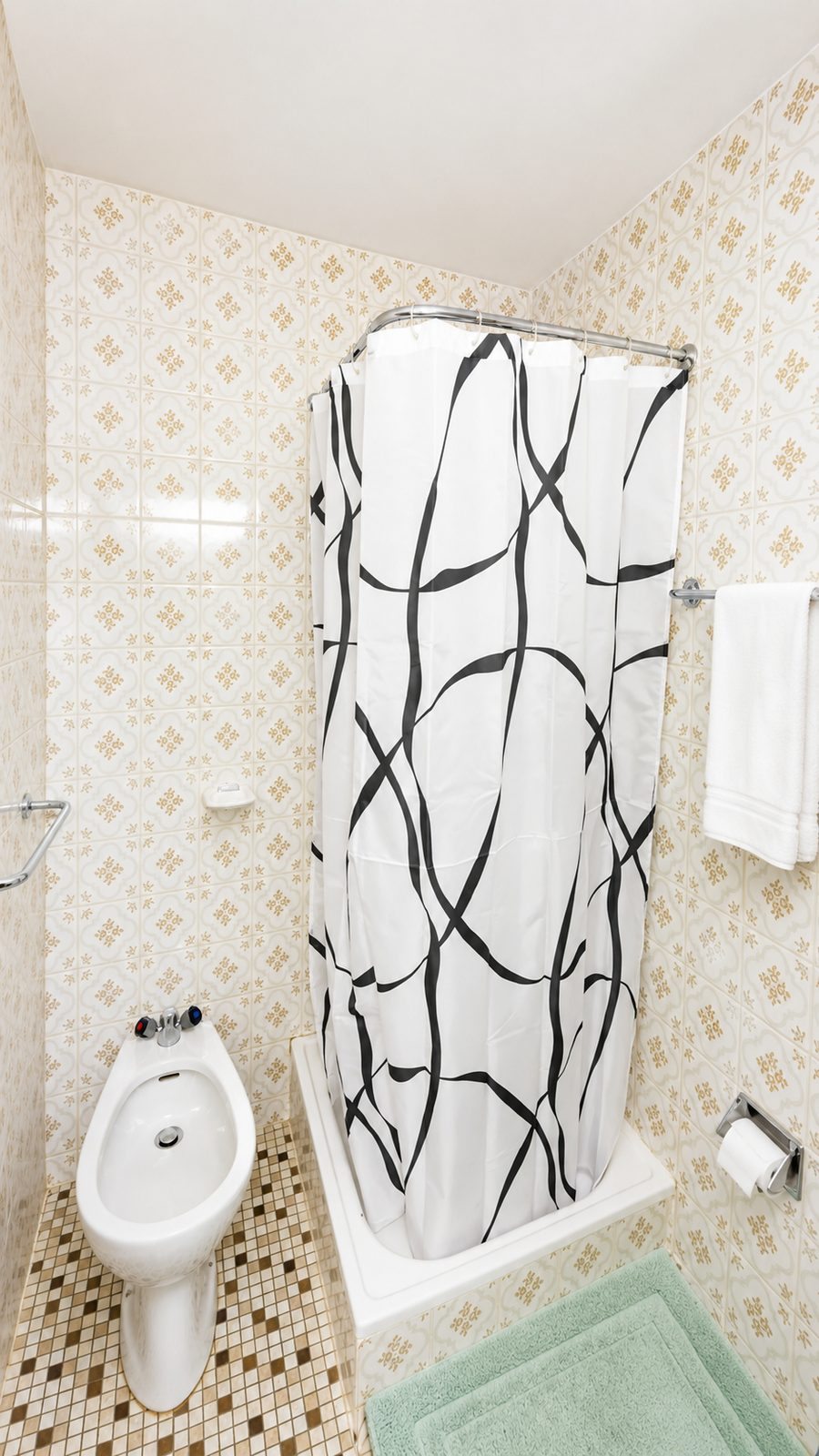 Douche du studio à Loèche-les-Bains